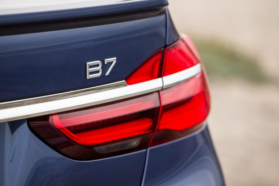 Логотип Alpina B7 Bi-Turbo Allrad (G12) 2016 года  (NA) (фото 31 из 40)